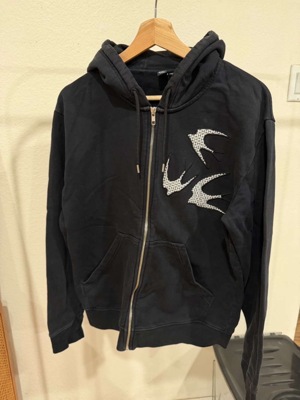 Alexander McQueen swallows men’s zip up black hoodie size M cotton